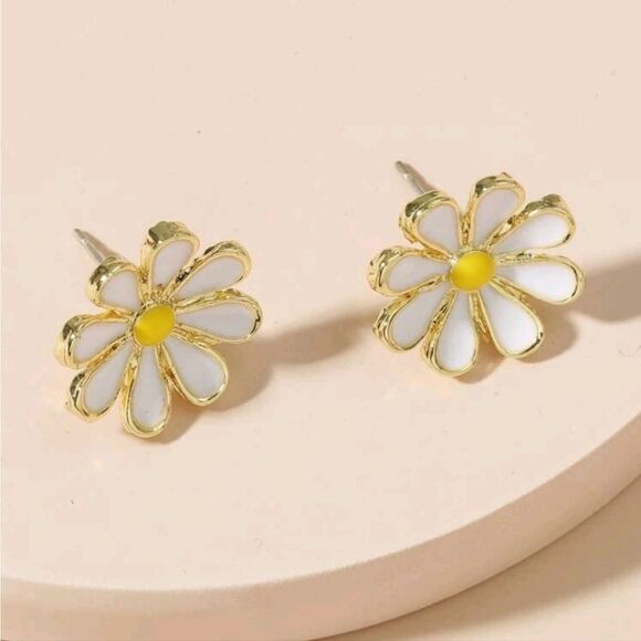 Daisy Stud Earrings  - Picture 2 of 7